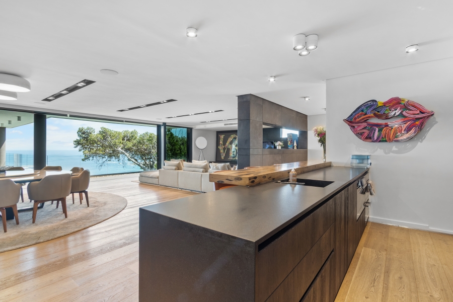 5 Bedroom Property for Sale in Camps Bay Western Cape
